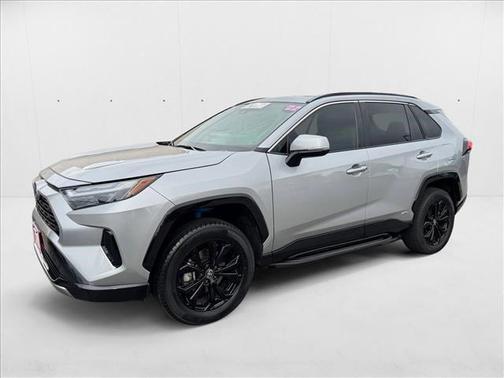 2022 Toyota RAV4 Hybrid SE