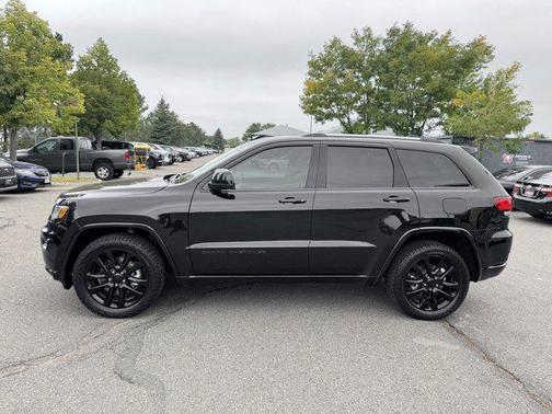 2021 Jeep Grand Cherokee Laredo