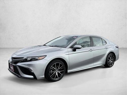 Celestial Silver Metallic 2024 Toyota Camry SE