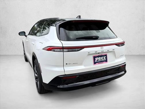 Oxygen White w/Black Roof 2026 Toyota Crown Signia Limited
