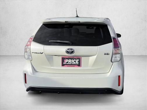 2016 Toyota Prius v Four