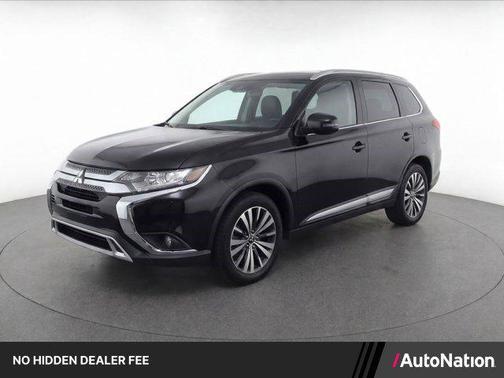 Labrador Black Metallic 2020 Mitsubishi Outlander SEL S-AWC
