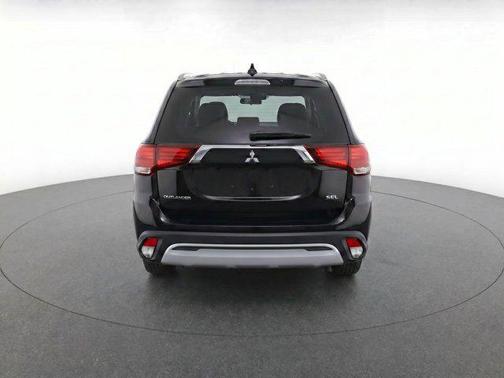 Labrador Black Metallic 2020 Mitsubishi Outlander SEL S-AWC