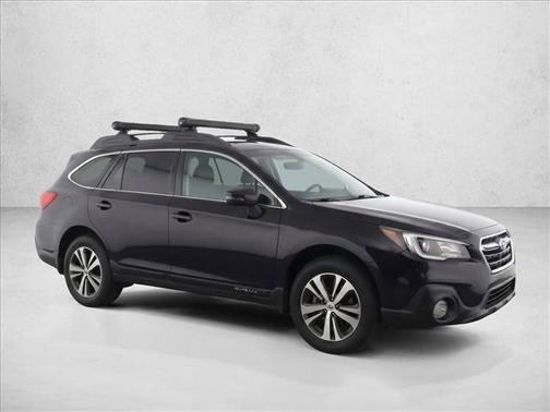 Crystal Black Silica 2018 Subaru Outback 3.6R Limited