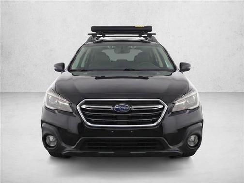 Crystal Black Silica 2018 Subaru Outback 3.6R Limited