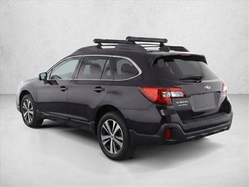 Crystal Black Silica 2018 Subaru Outback 3.6R Limited
