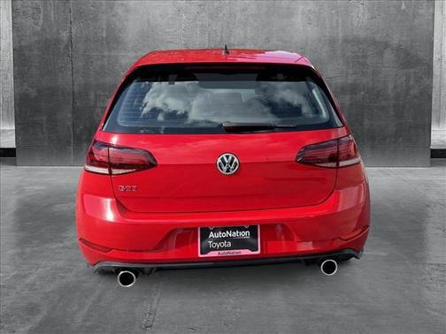 2019 Volkswagen Golf GTI 2.0T S 4-Door