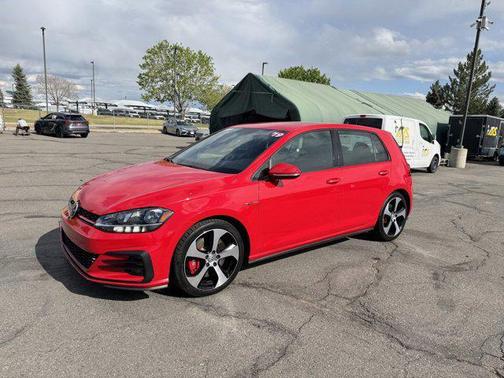 2019 Volkswagen Golf GTI 2.0T S 4-Door