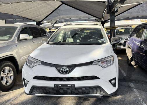 2017 Toyota RAV4 SE
