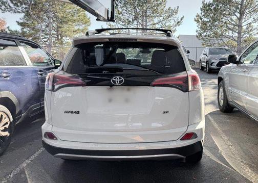 2017 Toyota RAV4 SE