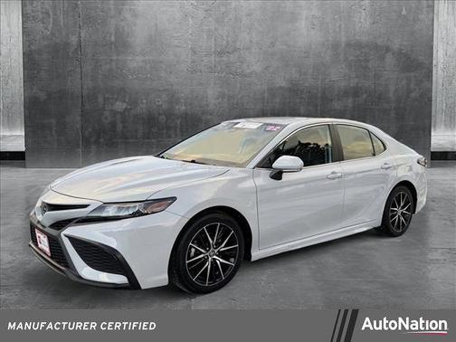 2022 Toyota Camry SE