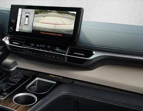 2025 Toyota Sienna Platinum