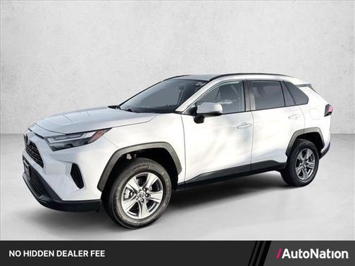 Ice Cap 2024 Toyota RAV4 XLE