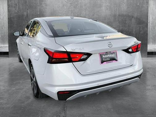 2022 Nissan Altima 2.5 SV