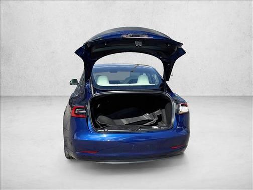 Deep Blue Metallic 2023 Tesla Model 3 Performance