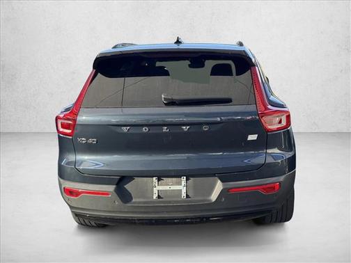 2022 Volvo XC40 Recharge Pure Electric P8 Twin Plus