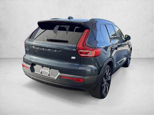2022 Volvo XC40 Recharge Pure Electric P8 Twin Plus