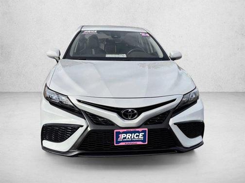 Ice Edge 2024 Toyota Camry SE