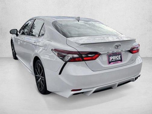 Ice Edge 2024 Toyota Camry SE