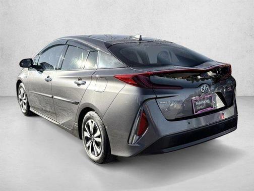 Magnetic Gray Metallic 2018 Toyota Prius Prime Advanced