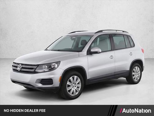 Reflex Silver Metallic 2018 Volkswagen Tiguan Limited 2.0T 4MOTION