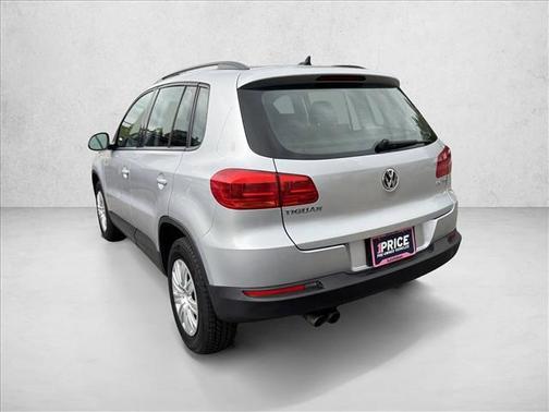 Reflex Silver Metallic 2018 Volkswagen Tiguan Limited 2.0T 4MOTION