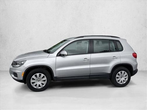 Reflex Silver Metallic 2018 Volkswagen Tiguan Limited 2.0T 4MOTION