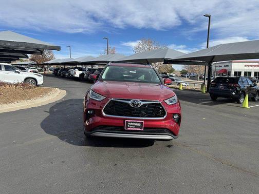 2026 Toyota Highlander Platinum