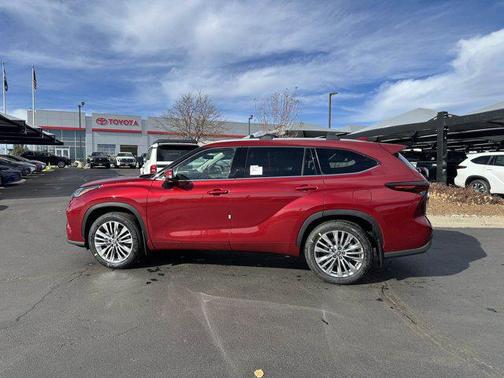 2026 Toyota Highlander Platinum