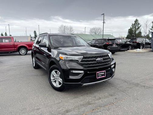 Agate Black Metallic 2024 Ford Explorer XLT