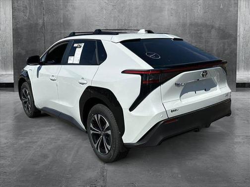 2025 Toyota bZ4X XLE