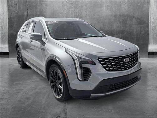 2023 Cadillac XT4 Premium Luxury