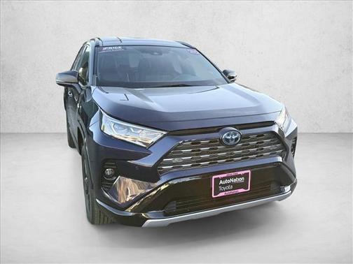 2020 Toyota RAV4 Hybrid SE