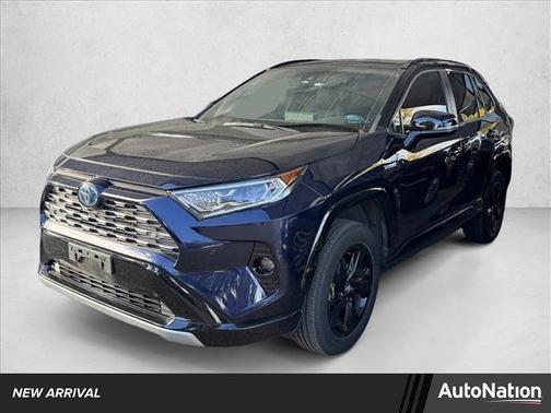 2020 Toyota RAV4 Hybrid SE