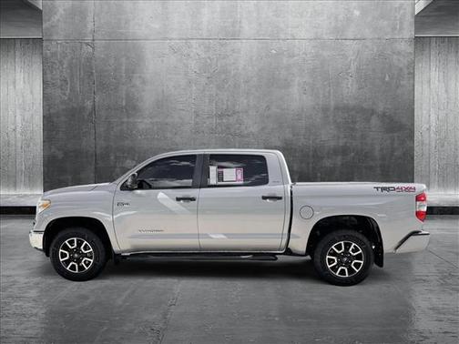 2017 Toyota Tundra SR5