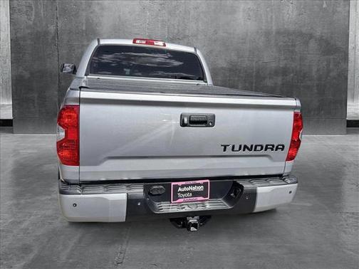 2017 Toyota Tundra SR5