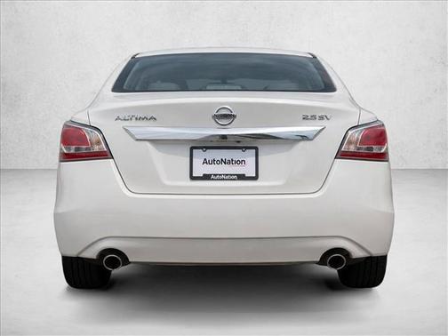 Pearl White 2015 Nissan Altima 2.5 SV