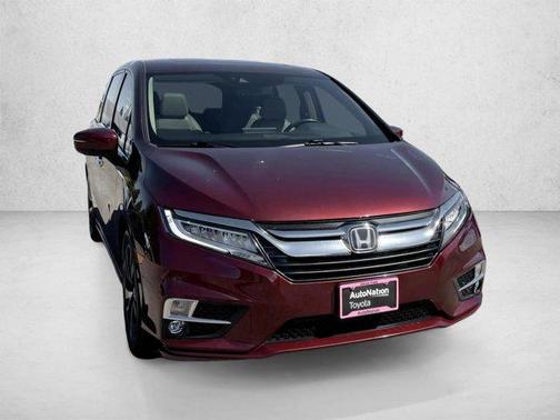 Deep Scarlet Pearl 2020 Honda Odyssey Elite