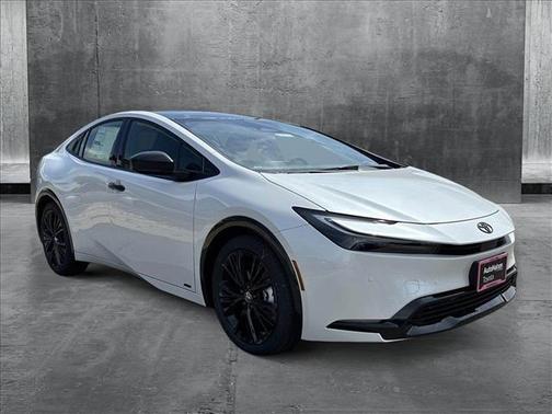 2025 Toyota Prius L