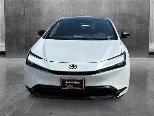 2025 Toyota Prius L