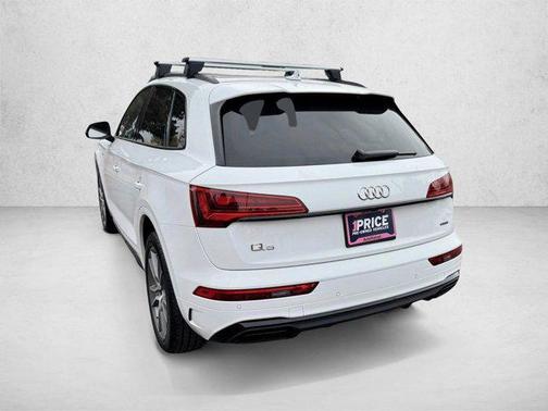 White 2025 Audi Q5 45 S line Premium