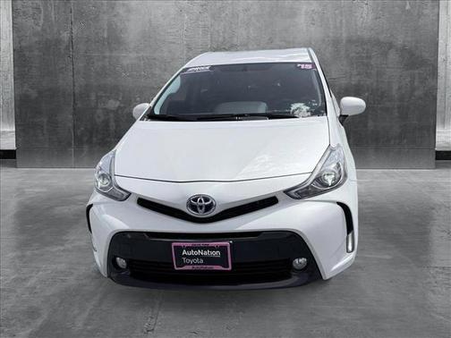 2015 Toyota Prius v Five