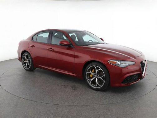 Monza Red Metallic 2018 Alfa Romeo Giulia Ti Sport