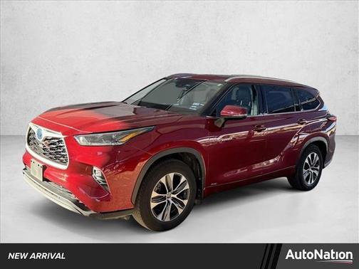 2021 Toyota Highlander Hybrid XLE