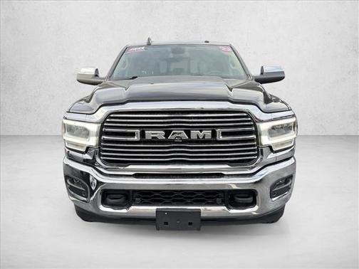 2022 RAM 2500 Laramie Crew Cab 4x4 6'4' Box