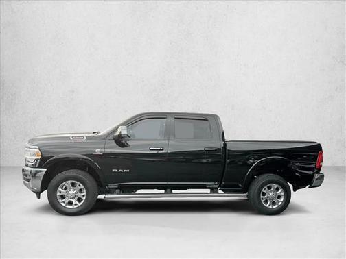 2022 RAM 2500 Laramie Crew Cab 4x4 6'4' Box