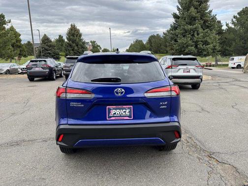 2025 Toyota Corolla Cross XLE