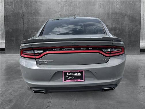 2017 Dodge Charger SXT