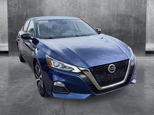 2022 Nissan Altima SR Intelligent AWD