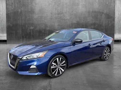 2022 Nissan Altima SR Intelligent AWD